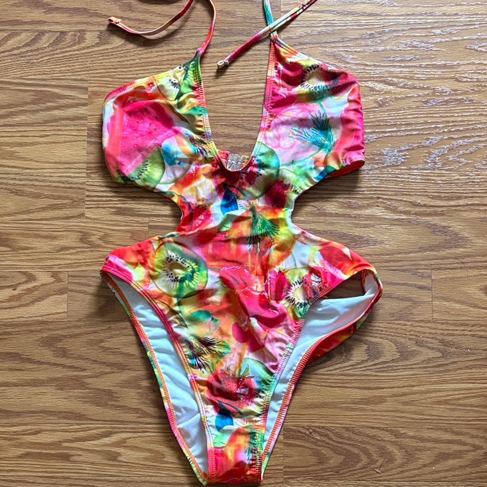 Prettylittlething Multicolor Abstract Swimsuit View 3